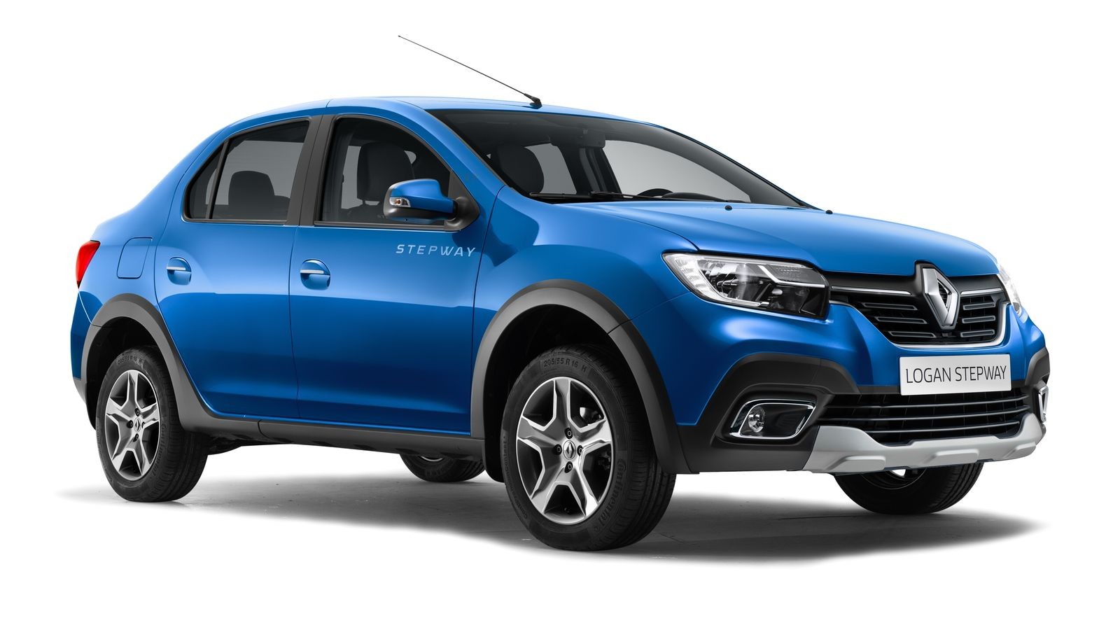 Дизайнер Renault объявил об уходе Logan и Sandero из России. В компании это срочно опровергли
